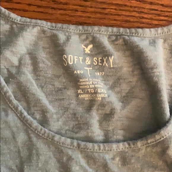 Cold shoulder soft and sexy top - Picture 2 of 3